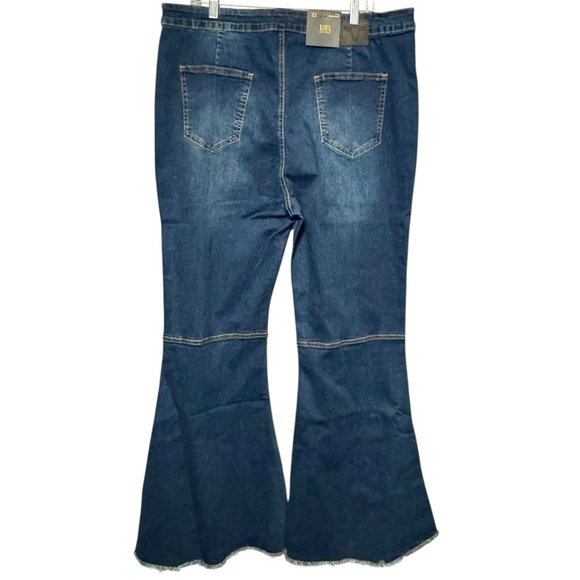 L&B High Rise Flared Leg Dark Wash Denim Plus Sized Jeans size 22 - Picture 5 of 12